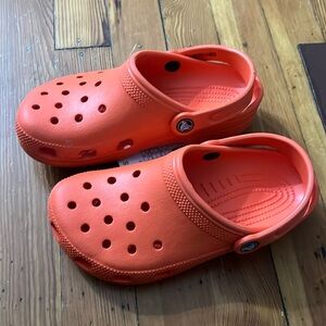 Crocs Size 5 tangerine